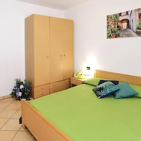 Apartment Mirella, Quiet Area, With Parking Space And Wi-fi *