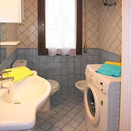 Mirella, Quiet Area, With Parking Space And Wi-fi *